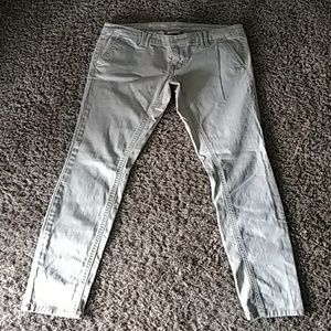 Low rise skinny pants